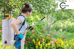 OPRYSKIWACZ OGRODOWY CIŚNIENIOWY AKUMULATOROWY 16L